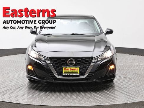 Used 2019 Nissan Altima 2.5 S image 2