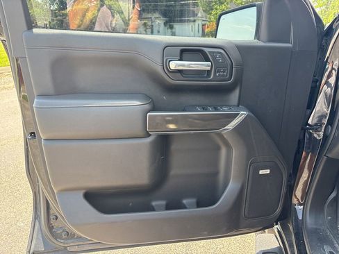 Used 2021 GMC Sierra 1500 AT4 w/ AT4 Premium Package AWD/4WD image 11