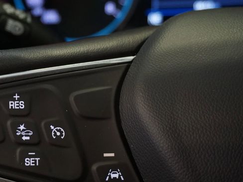 Used 2024 Chevrolet Equinox LT w/ LPO, Floor Liner Package FWD image 20