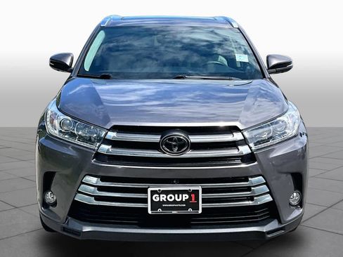 Used 2017 Toyota Highlander Limited Platinum w/ Carpet Mat Package AWD/4WD image 4
