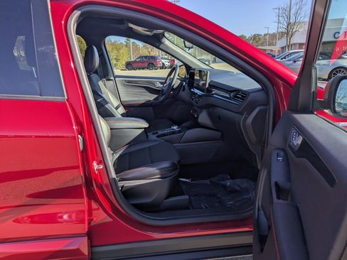 Used 2023 Ford Escape ST-Line image 34