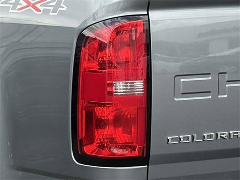 Certified 2022 Chevrolet Colorado LT w/ LT Convenience Package image 10