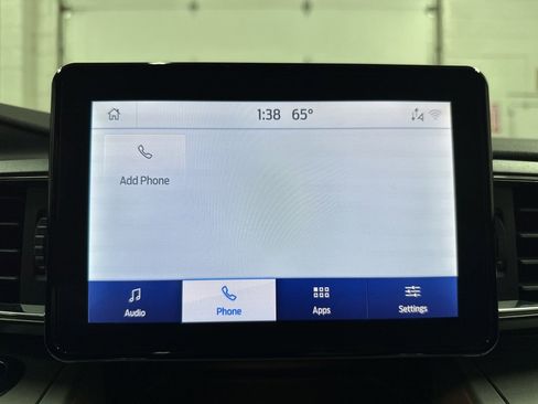 Used 2024 Ford Explorer XLT w/ Equipment Group 202A image 29