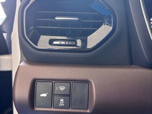 Used 2025 Honda Pilot Elite image 23