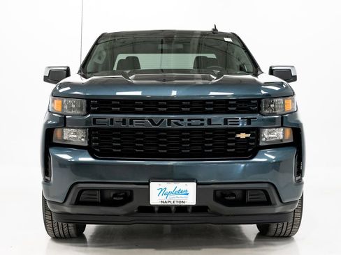 Used 2020 Chevrolet Silverado 1500 Custom w/ Custom Value Package image 5
