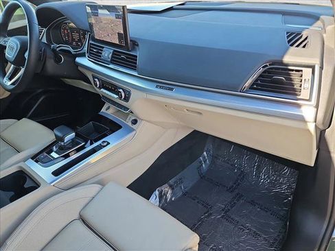 Certified 2025 Audi Q5 2.0T Premium Plus w/ Premium Plus Package image 22