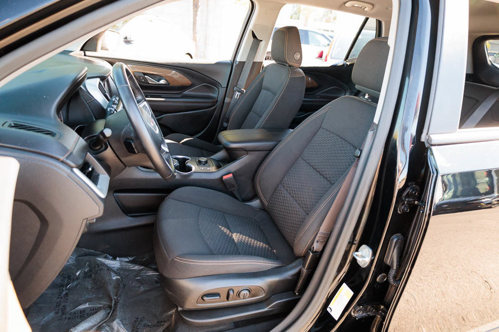 Used 2021 GMC Terrain SLE w/ Driver Convenience Package FWD image 16