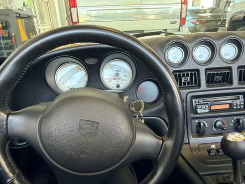 Used 2001 Dodge Viper RT/10 RWD image 7