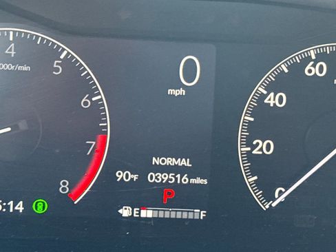 Used 2024 Honda HR-V Sport image 26