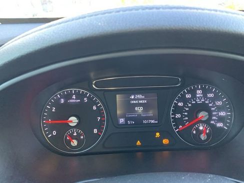 Used 2020 Kia Sorento LX image 20