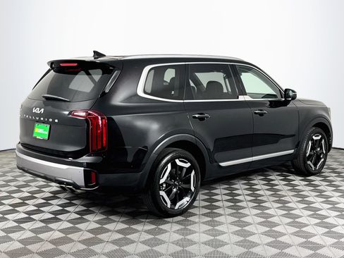 Used 2025 Kia Telluride S FWD image 8