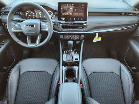 New 2026 Jeep Compass Latitude image 19