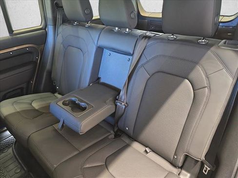 New 2025 Land Rover Defender 110 S AWD/4WD image 13