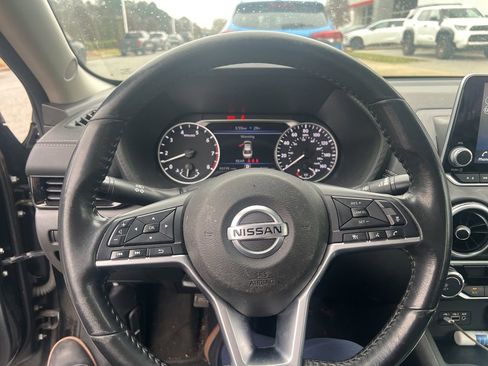Used 2022 Nissan Sentra SV image 5