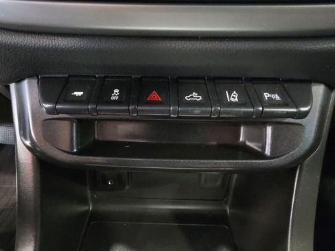 Used 2022 Chevrolet Colorado LT w/ Safety Package AWD/4WD image 22