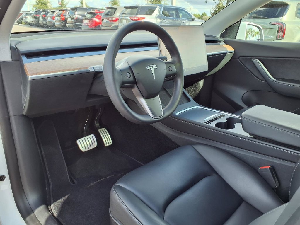 Used 2022 Tesla Model Y Performance AWD/4WD image 22