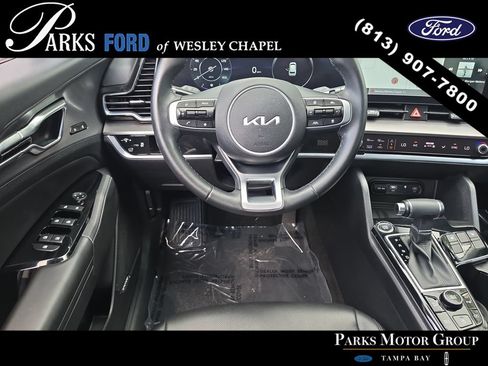 Used 2024 Kia Sportage SX FWD image 12