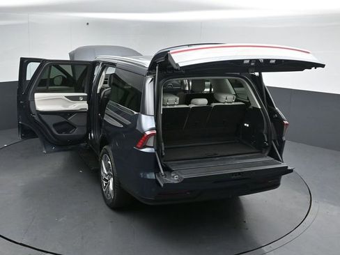 Certified 2025 Lincoln Navigator Reserve AWD/4WD image 62
