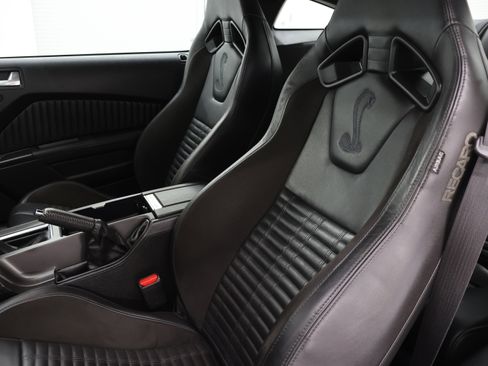 Used 2014 Ford Mustang Shelby GT500 w/ Equipment Group 821A image 37