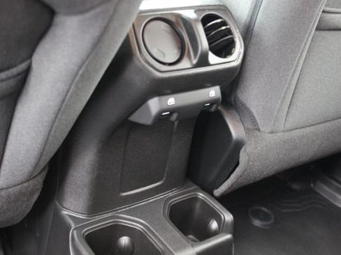 Used 2024 Jeep Wrangler Unlimited Sport AWD/4WD image 25