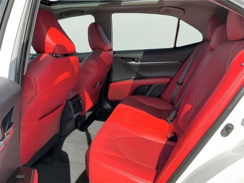 Used 2022 Toyota Camry XSE image 21