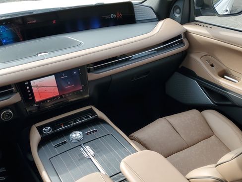 New 2026 Lincoln Navigator Black Label AWD/4WD image 30