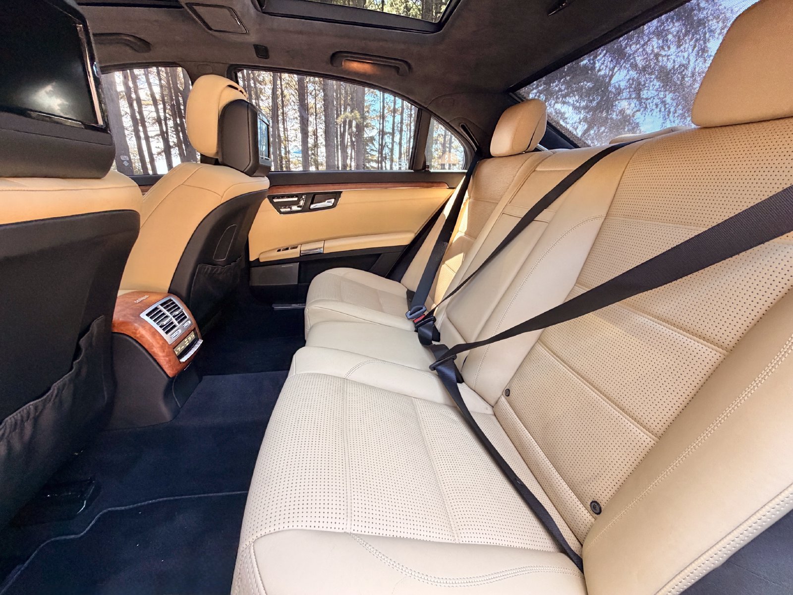 Used 2013 Mercedes-Benz S 63 AMG image 14