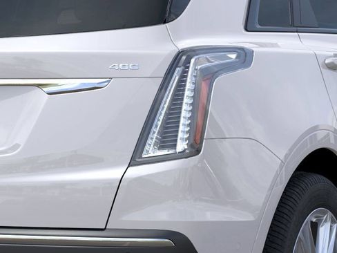 New 2026 Cadillac XT5 Sportv image 11