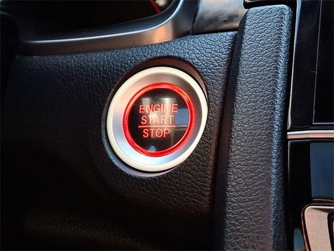 Used 2018 Honda Civic Sport Touring image 27