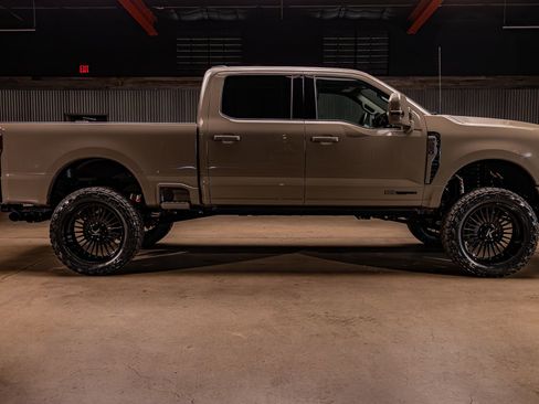 Used 2026 Ford F250 King Ranch w/ Chrome Package image 11