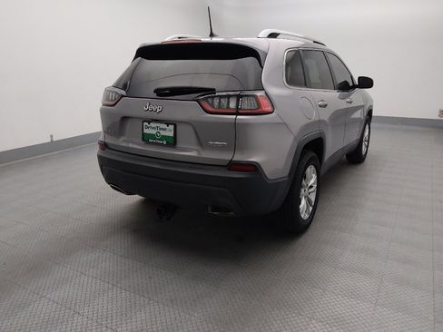 Used 2019 Jeep Cherokee Latitude w/ Cold Weather Group AWD/4WD image 7