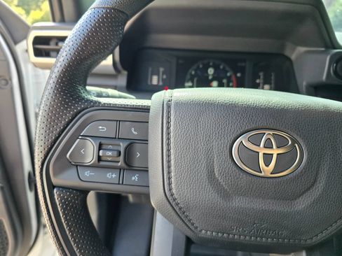 Used 2024 Toyota Tacoma SR5 AWD/4WD image 21