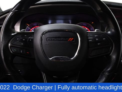 Used 2022 Dodge Charger SXT image 11