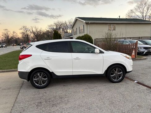 Used 2015 Hyundai Tucson GLS w/ Option Group 02 image 2