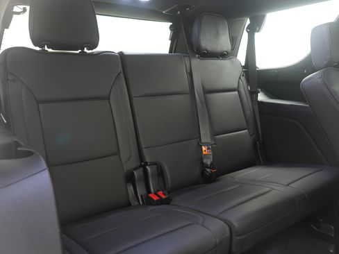 Used 2023 GMC Yukon Denali image 17