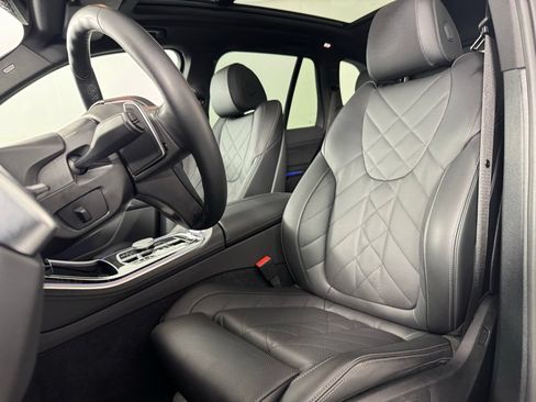 Used 2026 BMW X5 xDrive40i AWD/4WD image 12