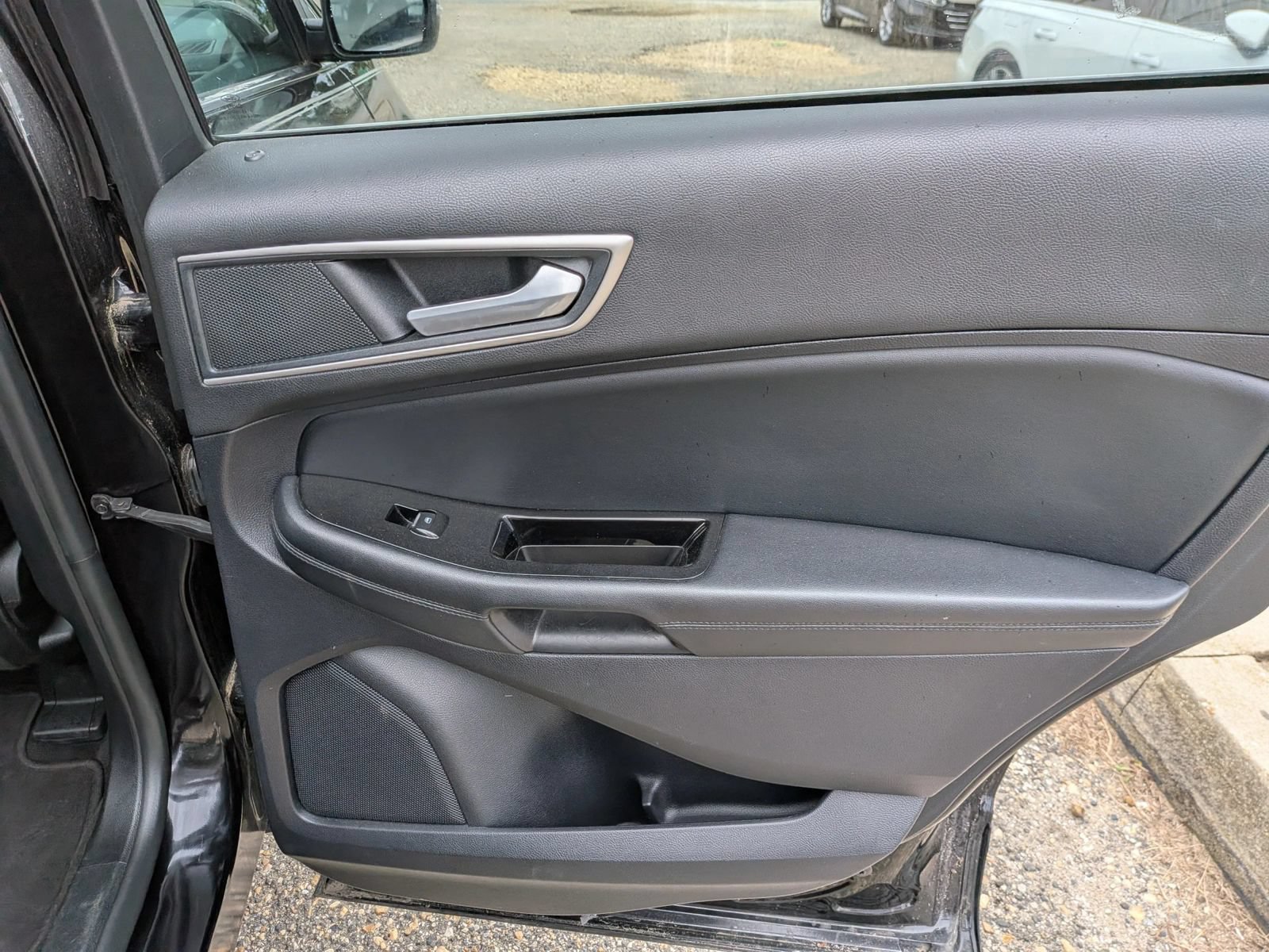 Used 2020 Ford Edge SEL AWD/4WD image 36