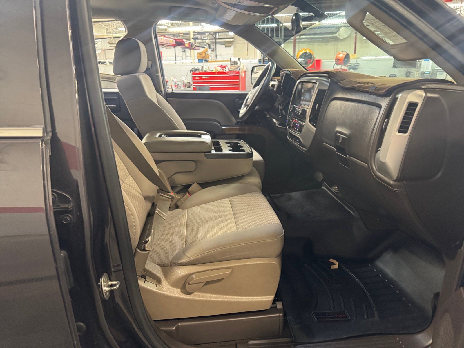Used 2014 GMC Sierra 1500 SLE w/ SLE Value Package RWD image 19