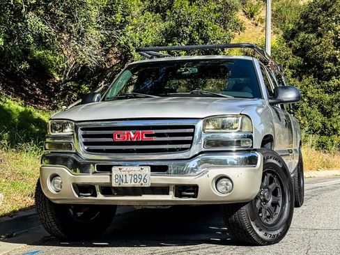 Used 2004 GMC Sierra 1500 SLE w/ Light Duty Power Package RWD image 3