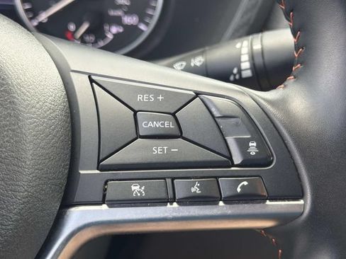 Used 2025 Nissan Sentra SR FWD image 23