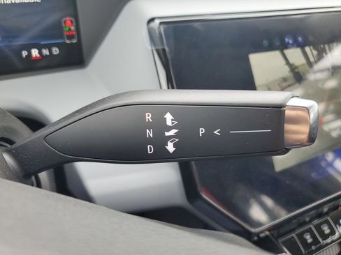 New 2027 Chevrolet Bolt LT w/ Comfort Package FWD image 25