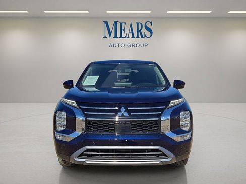 Used 2025 Mitsubishi Outlander SE image 8