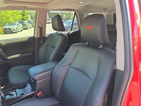 Used 2024 Toyota 4Runner TRD Off-Road Premium w/ Moonroof Package AWD/4WD image 20