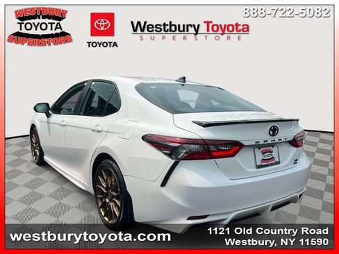 Used 2023 Toyota Camry SE AWD/4WD image 9