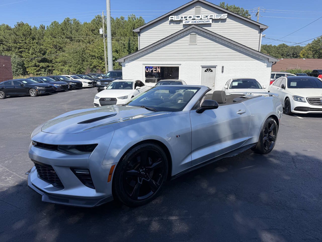 Used 2017 Chevrolet Camaro SS RWD image 1