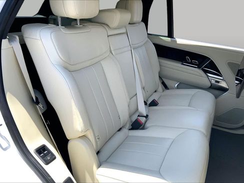Certified 2023 Land Rover Range Rover Long Wheelbase Autobiography AWD/4WD image 19