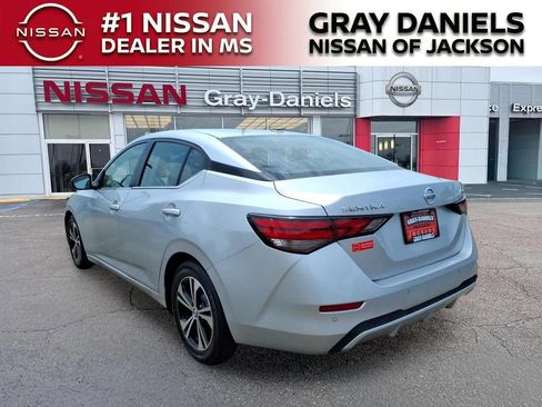 Used 2022 Nissan Sentra SV FWD image 5