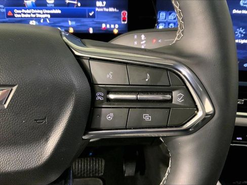 Used 2025 Chevrolet Equinox EV LT image 19