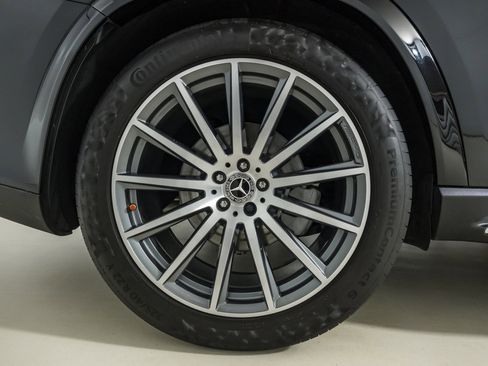 Used 2024 Mercedes-Benz GLS 580 4MATIC image 12