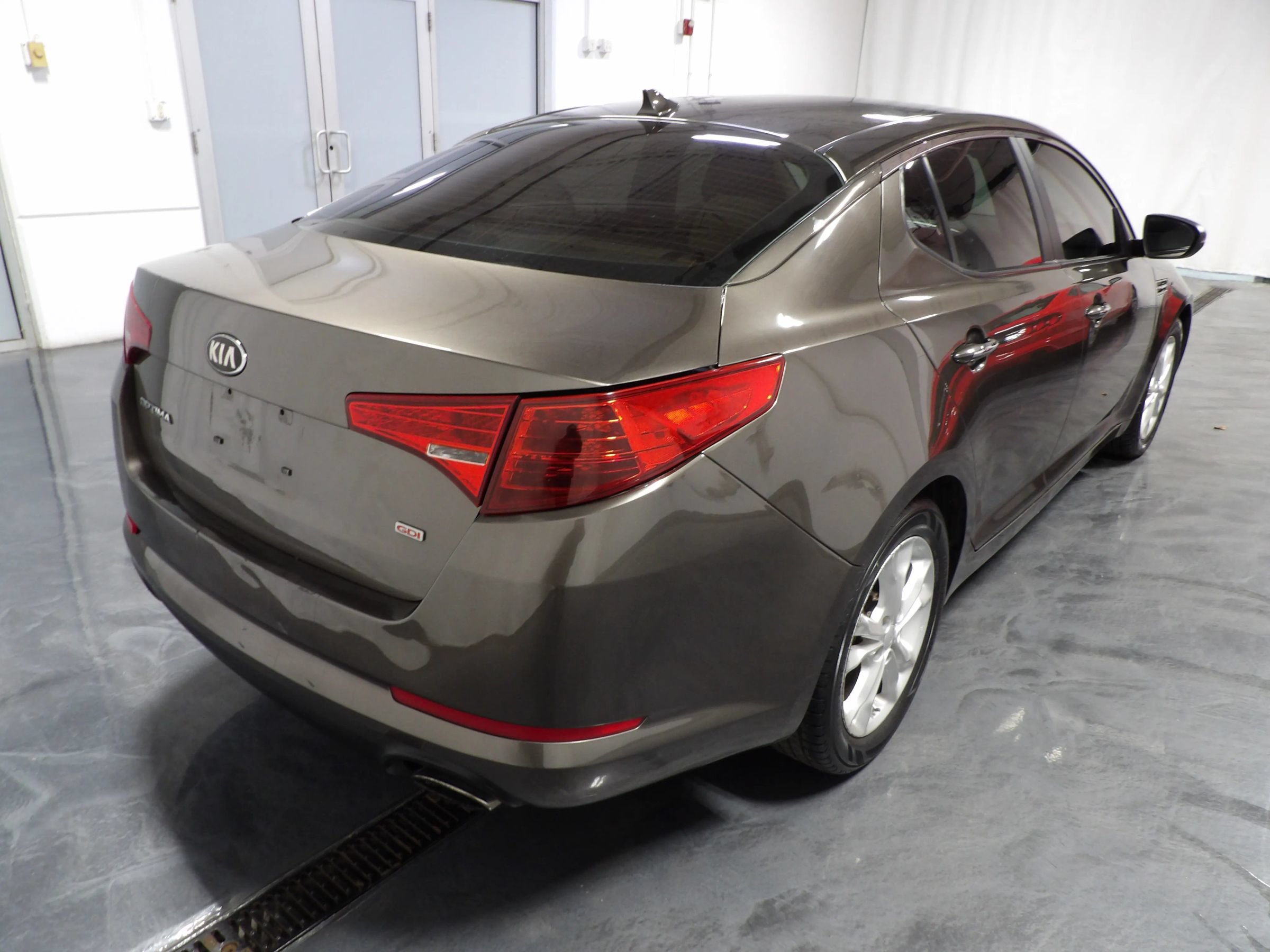 Used 2013 Kia Optima LX FWD image 4